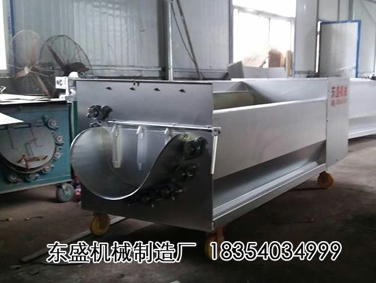 點(diǎn)擊查看詳細(xì)信息<br>標(biāo)題：胡蘿卜清洗機(jī)及拋光機(jī) 閱讀次數(shù)：3830